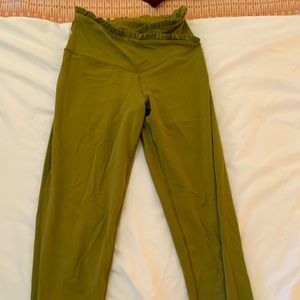 American Eagle Offline cross front leggings, olive moss, size medium